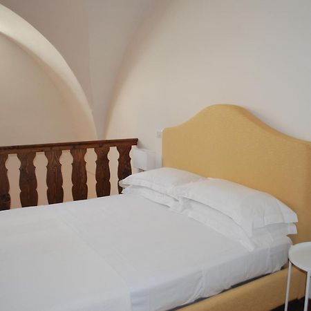 Palazzo Della Contessa - Suites & Breakfast Lecce Luaran gambar