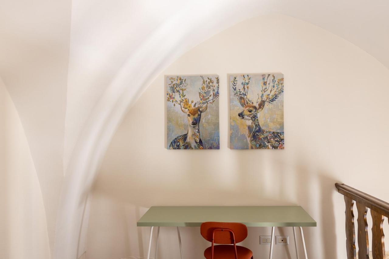 Palazzo Della Contessa - Suites & Breakfast Lecce Luaran gambar