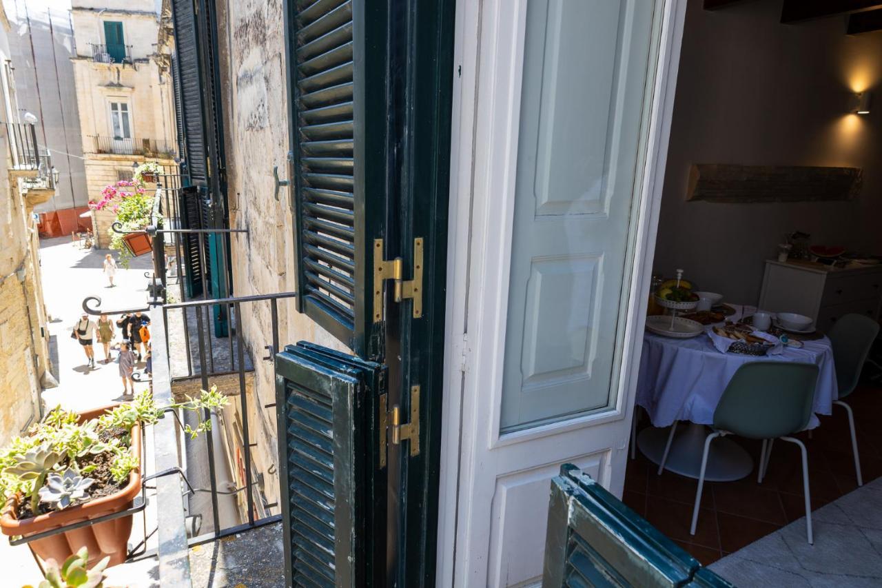 Palazzo Della Contessa - Suites & Breakfast Lecce Luaran gambar