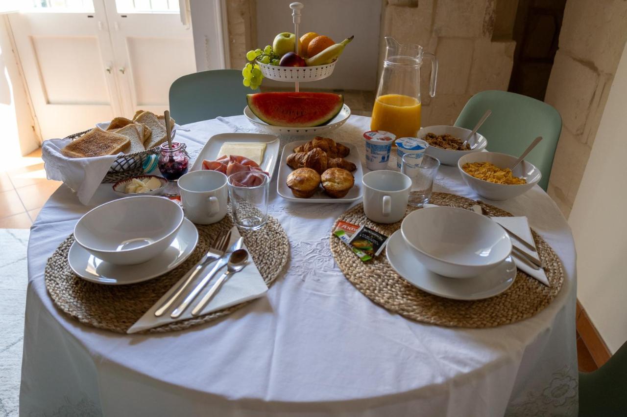 Palazzo Della Contessa - Suites & Breakfast Lecce Luaran gambar