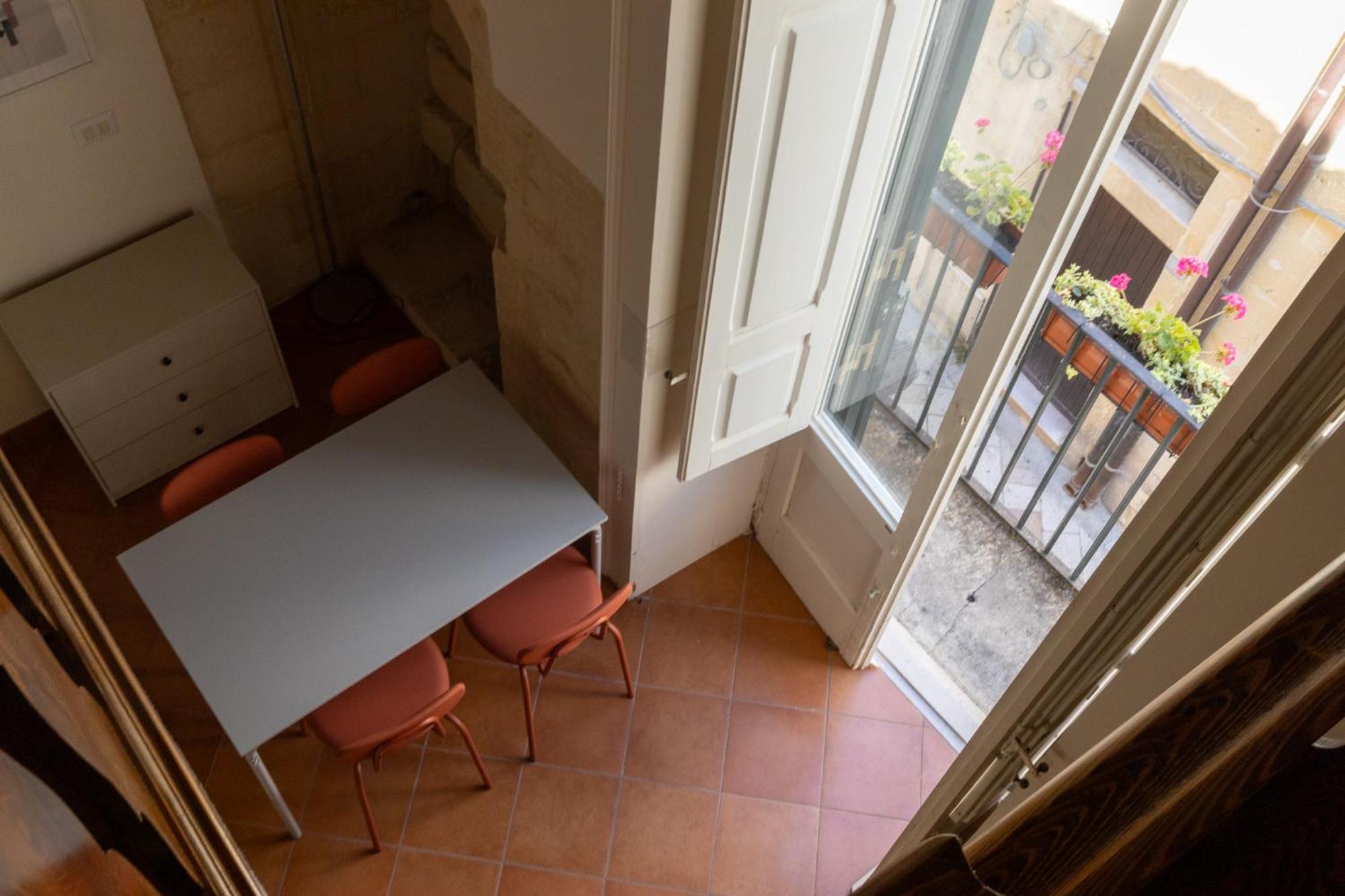 Palazzo Della Contessa - Suites & Breakfast Lecce Luaran gambar